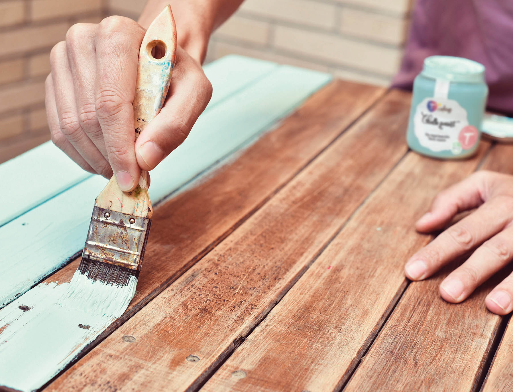 Learn how to apply Chalk Paint Tcolors