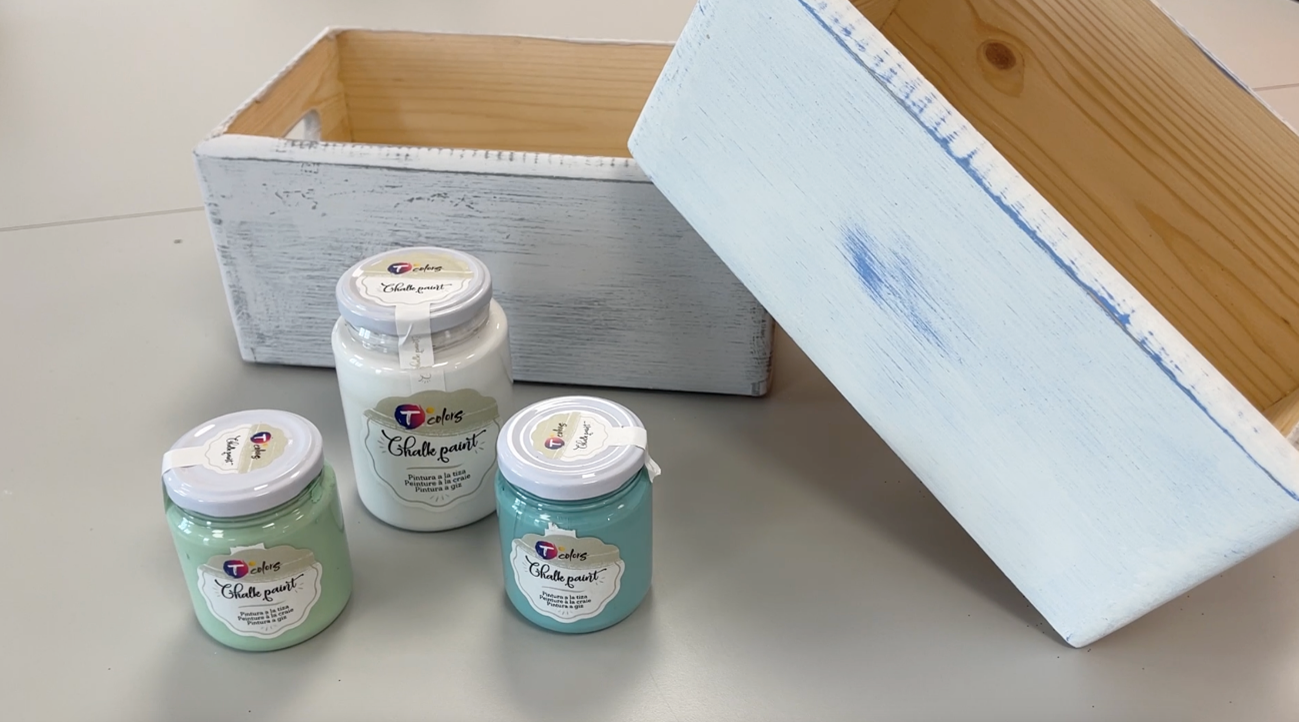 Transforma tus objetos de madera con la Técnica Shabby Chic usando Pintura Chalk Paint de Tcolors